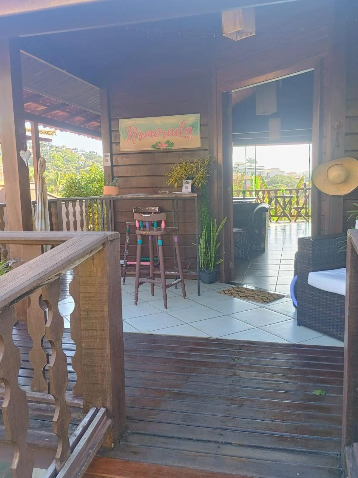 Acomodação com café da manhã  Namorada Brava Búzios